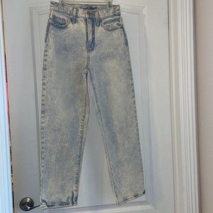 Universal threads acid wash vintage straight jeans size 24